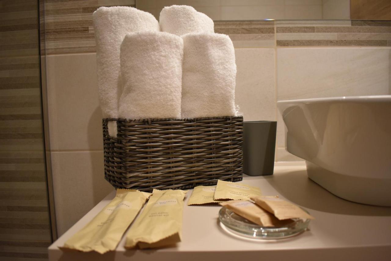 Hotel Delfin Lanterna Tar-Vabriga エクステリア 写真