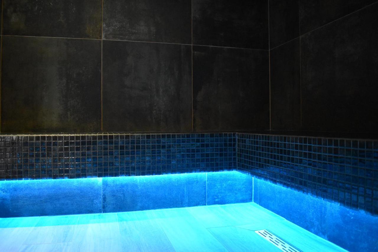 Hotel Delfin Lanterna Tar-Vabriga エクステリア 写真