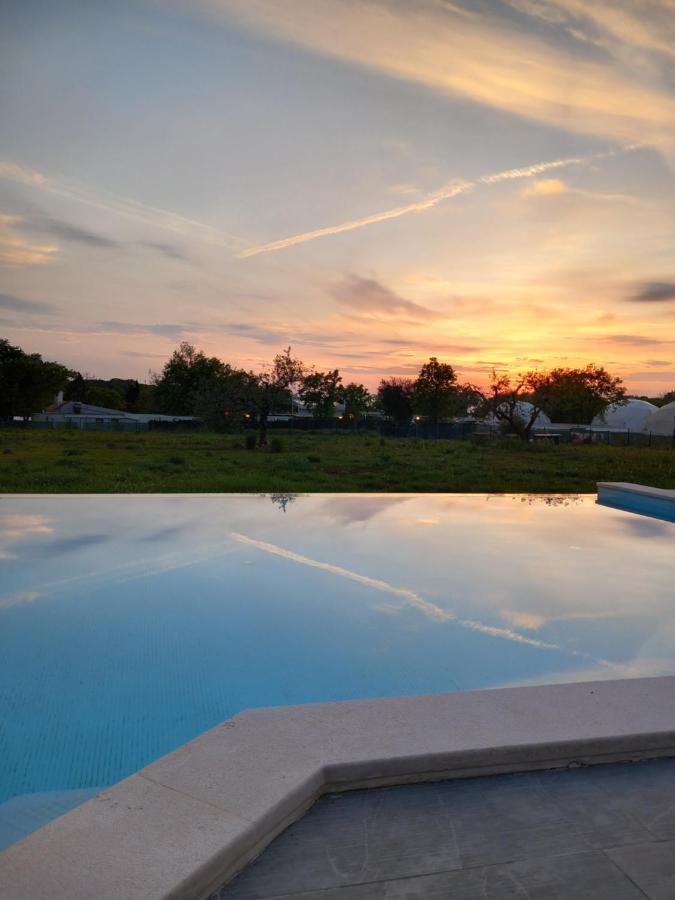 Hotel Delfin Lanterna Tar-Vabriga エクステリア 写真
